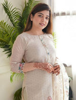 Load image into Gallery viewer, White Printed Kurta Set
