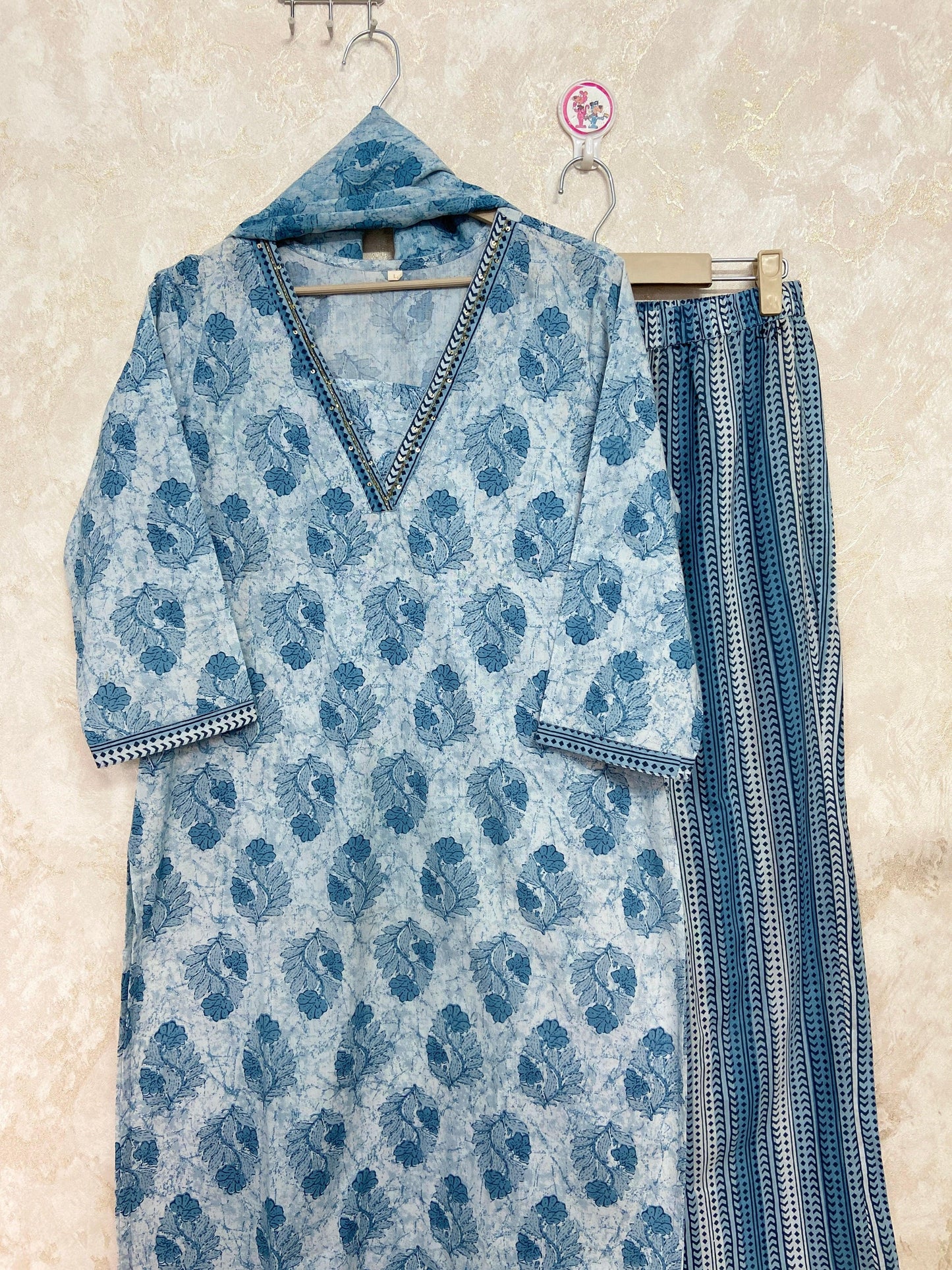 Amara Floral Boota Kurta Set - Ramya