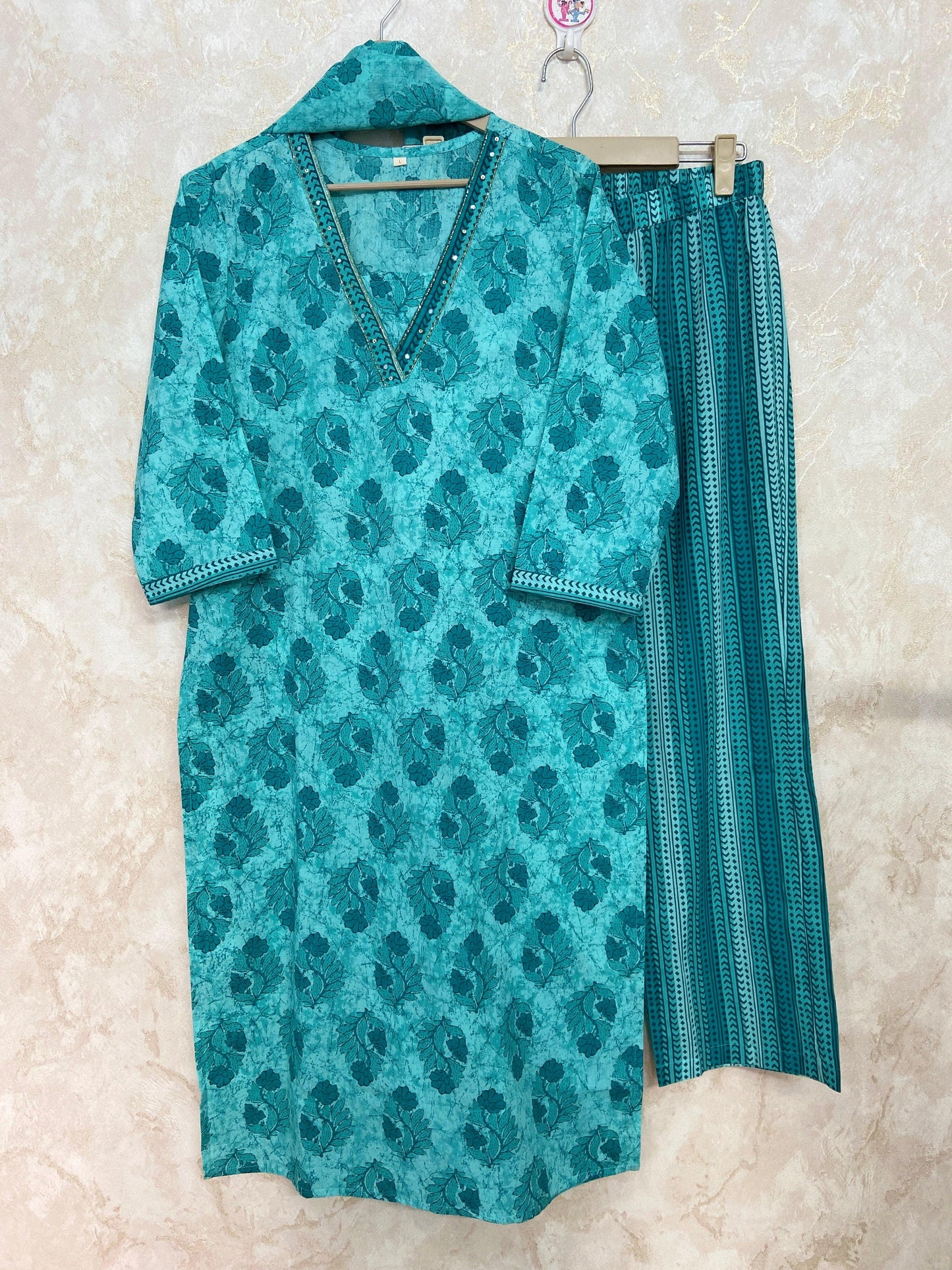 Amara Floral Boota Kurta Set - Ramya