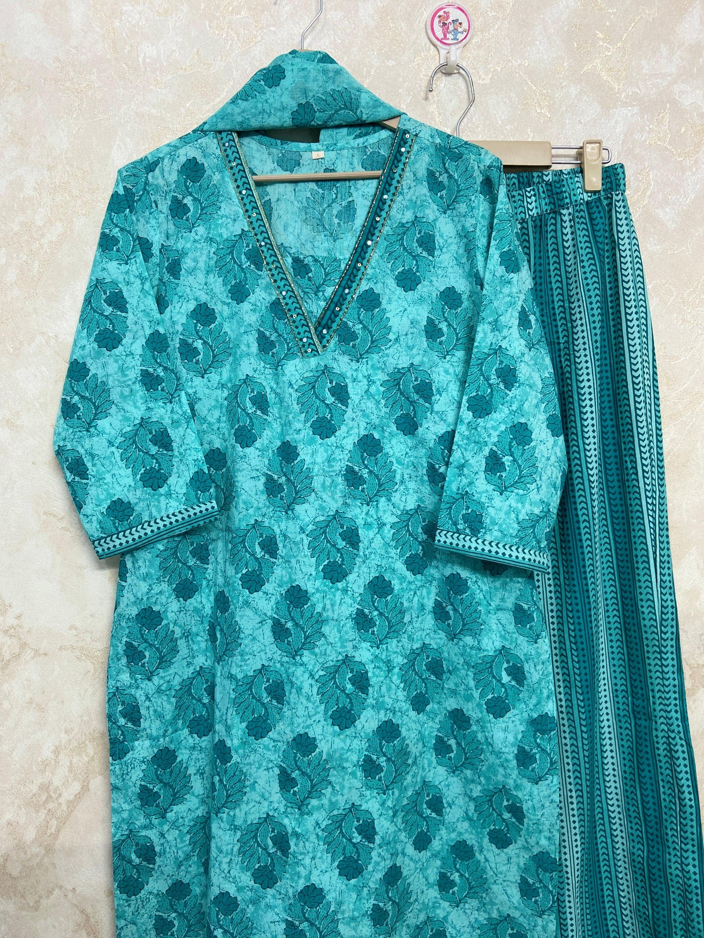 Amara Floral Boota Kurta Set - Ramya