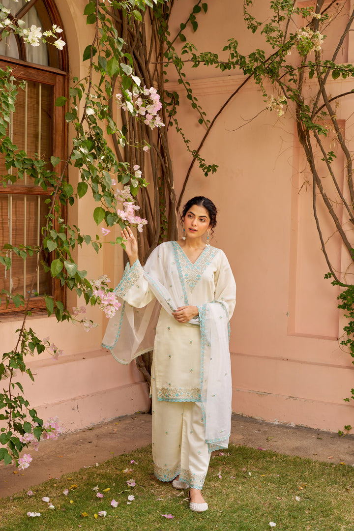 Bul-bul Ivory Embroidered Kurta Set.